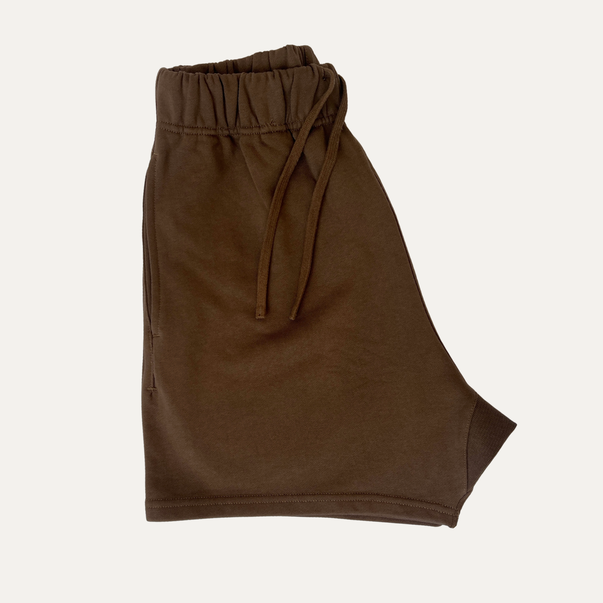 Essential oversized short set in brown, made of heavyweight cotton with a relaxed fit, ideal for summer wear.